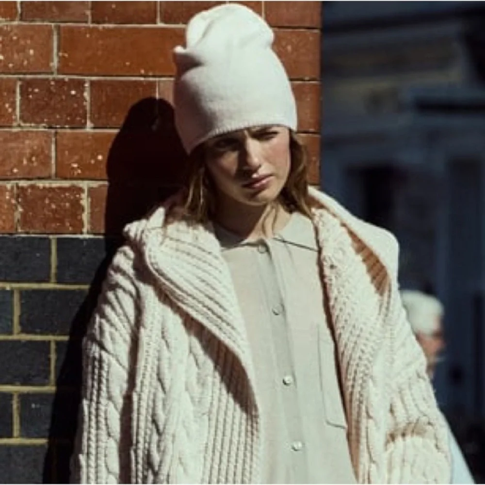 NWOT. Zara Cream Wool Blend Fine Knit Beanie.